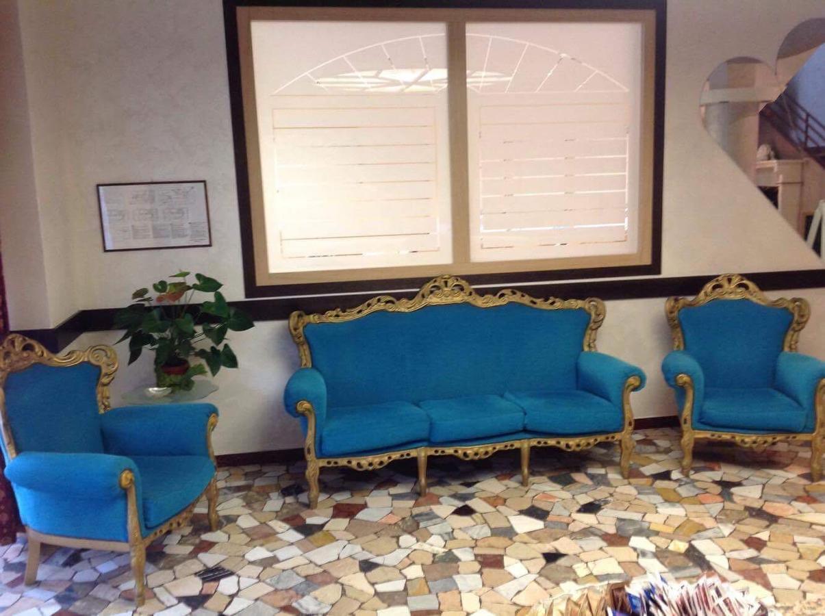 Hotel Sombrero Римини Экстерьер фото