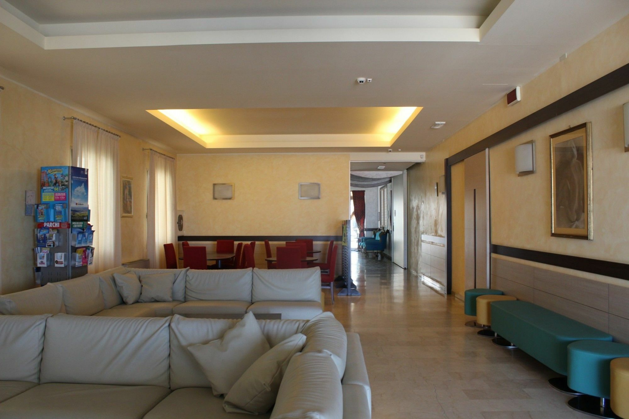 Hotel Sombrero Римини Экстерьер фото